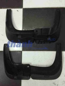 Chắn bùn bánh Daewoo Nubira