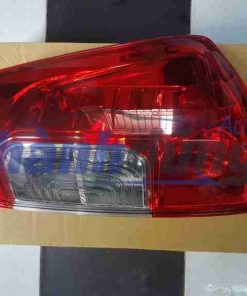 Đèn hậu/ lái sau Nissan Navara