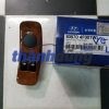 CÔNG TẮC LÊN XUỐNG KÍNH TỔNG HYUNDAI PORTER 2
