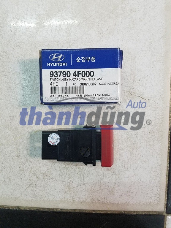 CÔNG TẮC BÁO ĐÈN PHANH HYUNDAI PORTER 2 CÔNG TẮC BÁO ĐÈN PHANH HYUNDAI PORTER 2