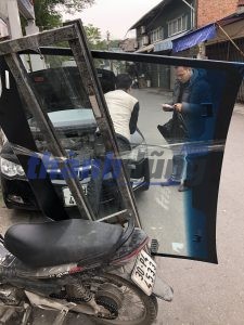KÍNH CHẮN GIÓ TRƯỚC HONDA CIVIC