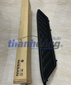 ỐP BỆ BƯỚC CẢN SAU XE NISSAN NAVARA