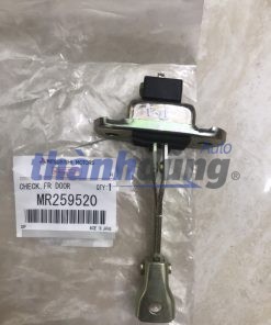 giới hạn cánh cửa mitsubishi pajero