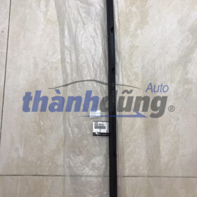 NẸP CHÂN KÍNH (LÔNG MI) FORD EVEREST