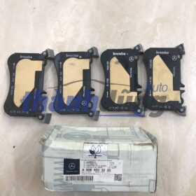 BỐ THẮNG TRƯỚC MERCEDES CLA45