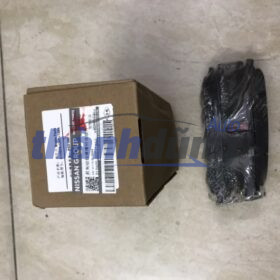 bố thắng trước nissan navara