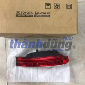 ĐÈN HẬU TRONG XE TOYOTA ALTIS 2016 | 81581-02A70