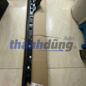 NẸP CHÂN KÍNH FORD EXPLORER 2016-2021 | BB5Z7803145BA