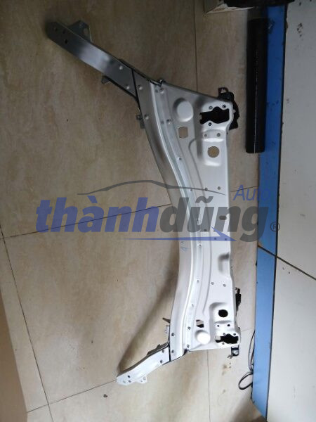 KHUNG XƯƠNG KÉT NƯỚC MERCEDES GLC300 2015 | 2536210600 KHUNG XƯƠNG KÉT NƯỚC MERCEDES GLC300 2015 | 2536210600