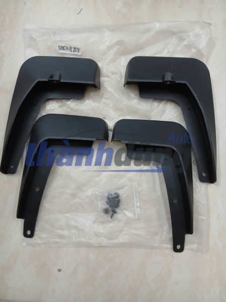 CHẮN BÙN BÁNH XE HYUNDAI SANTAFE 2.0 2020 | 86842S1000 CHẮN BÙN BÁNH XE HYUNDAI SANTAFE 2.0 2020 | 86842S1000