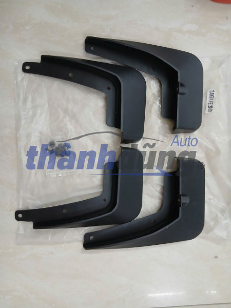 CHẮN BÙN BÁNH XE HYUNDAI SANTAFE 2.0 2020 | 86842S1000 CHẮN BÙN BÁNH XE HYUNDAI SANTAFE 2.0 2020 | 86842S1000