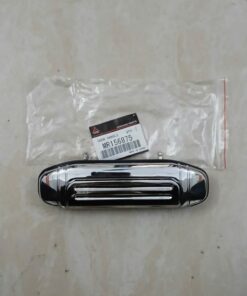 TAY MỞ CỬA NGOÀI SAU PHẢI MITSUBISHI PAJERO V31 | MR156876
